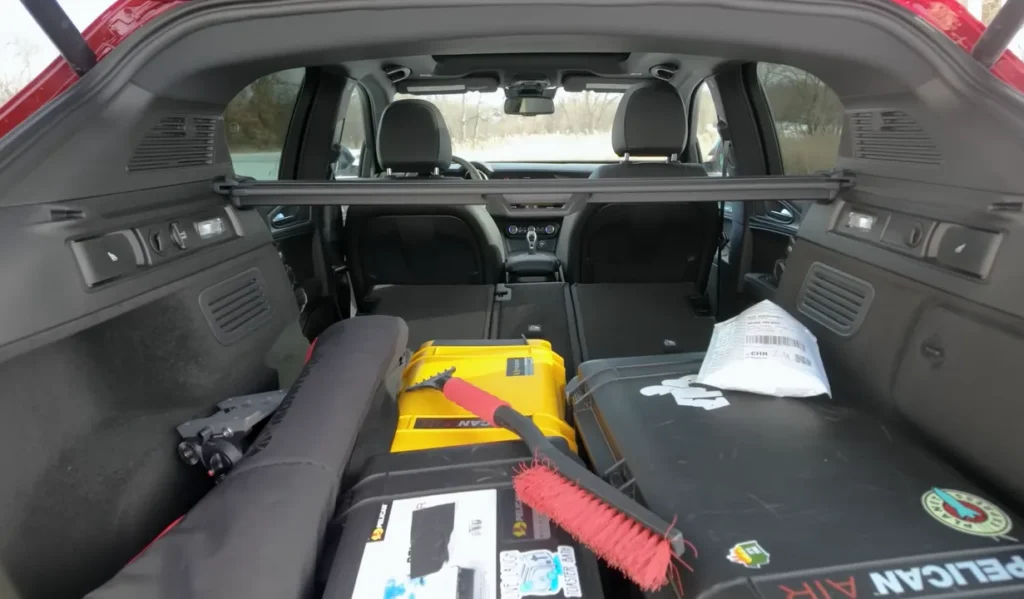 2025 Alfa Romeo Stelvio Cargo Space