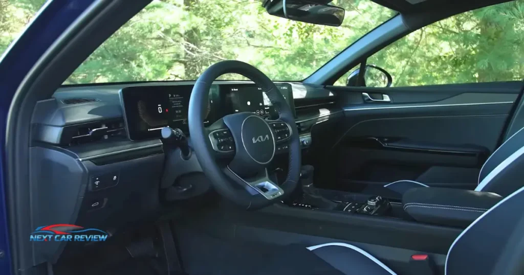 2025 Kia K5 Interior