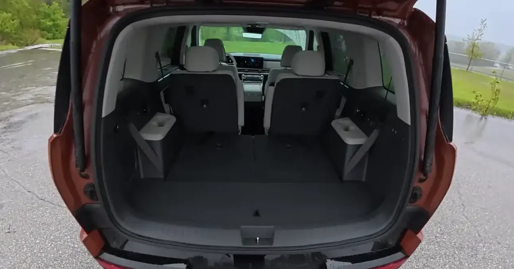 2025 Hyundai Santa Fe Hybrid Cargo Space
