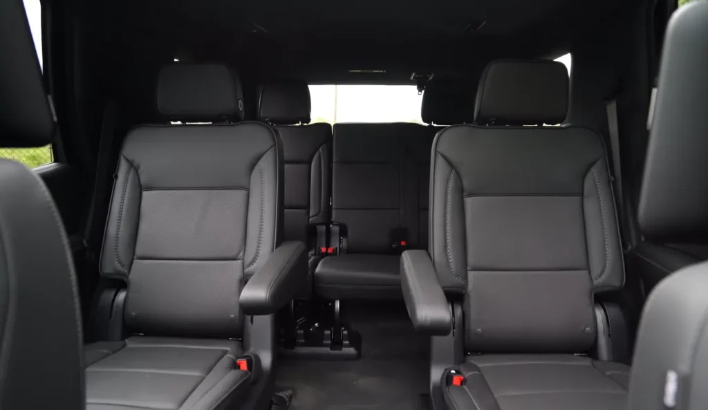 2025 Yukon Seating Space