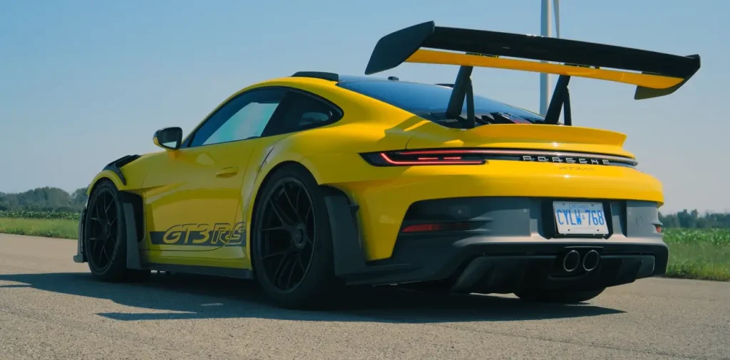 911 GT3 RS Porsche Seating Space