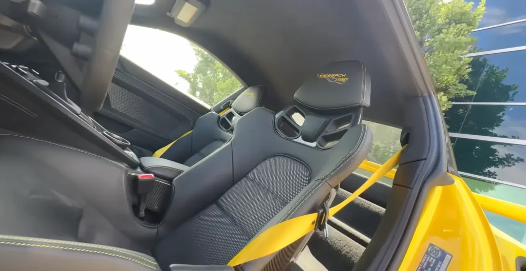 911 GT3 RS Porsche Seating Space