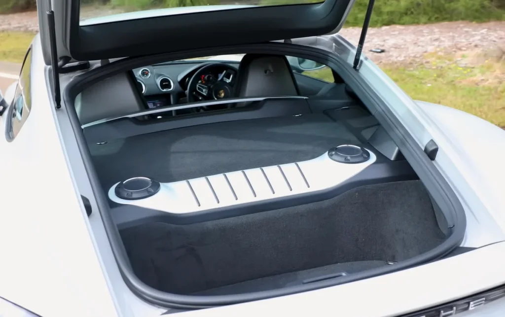 Porsche 718 Cargo Space
