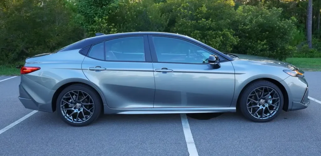 Toyota Camry XSE