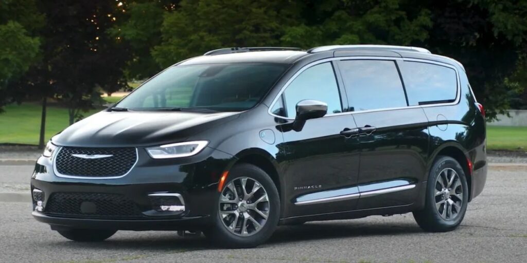 2025 Chrysler Pacifica Hybrid