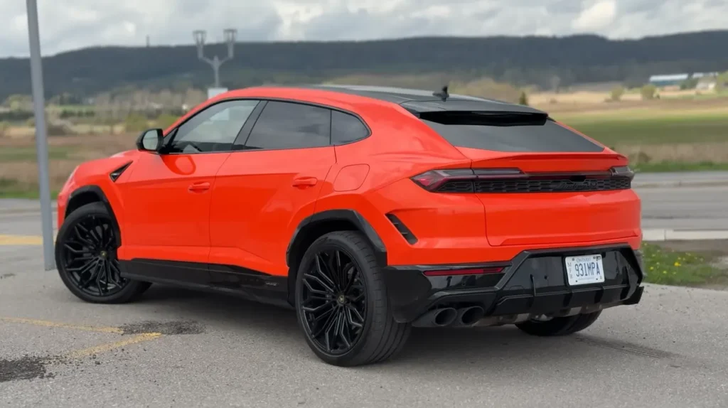 2025 Lamborghini Urus