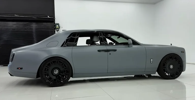 2025 Rolls Royce Phantom