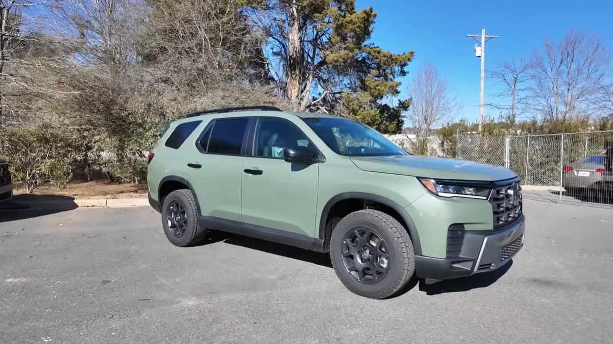 2026 Honda Pilot interior with three rows of seating