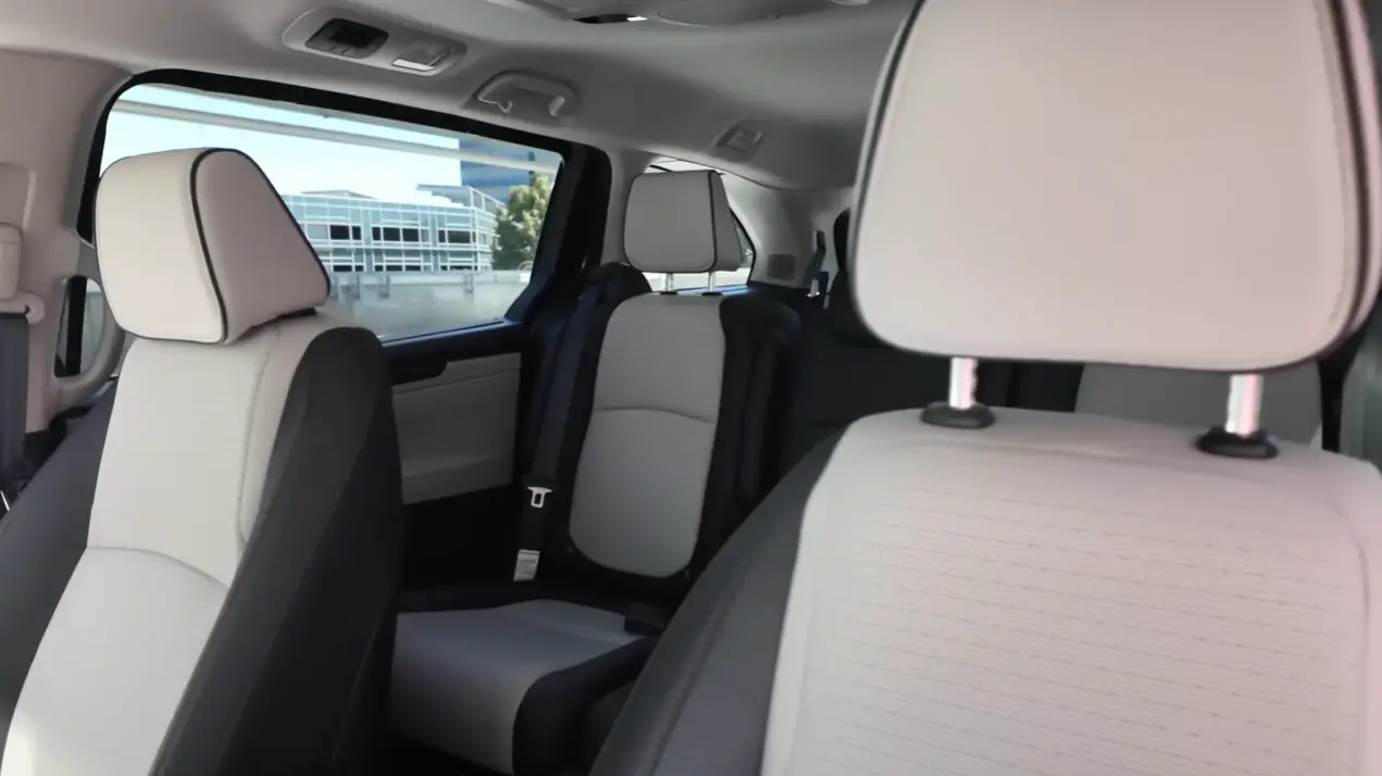 2026 Honda Odyssey facelift seating capacity for eight passengers across three rows with Magic Slide second row that moves side to side and third row that folds flat with one pull for flexible family hauling