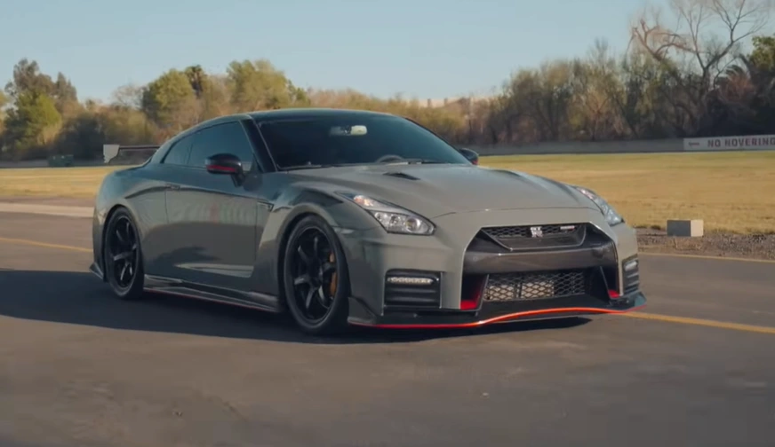 Nissan GT-R R35 Godzilla twin-turbo VR38DETT 3.8L V6 all-wheel drive Furious 7 Japanese supercar 565 horsepower legendary chassis