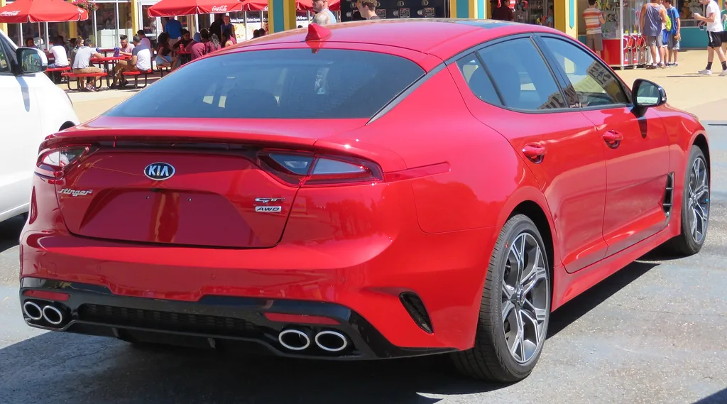 2019 Kia Stinger GT2 (pre-facelift, 2018-2021 MY) - rear 3/4 exterior, HiChroma Red