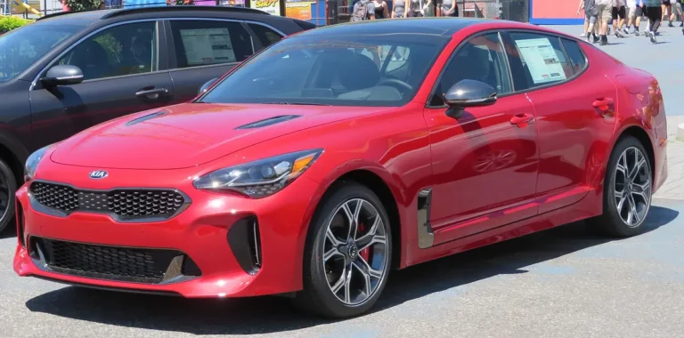 2019 Kia Stinger GT2 (pre-facelift, 2018-2021 MY) - front 3/4, exterior