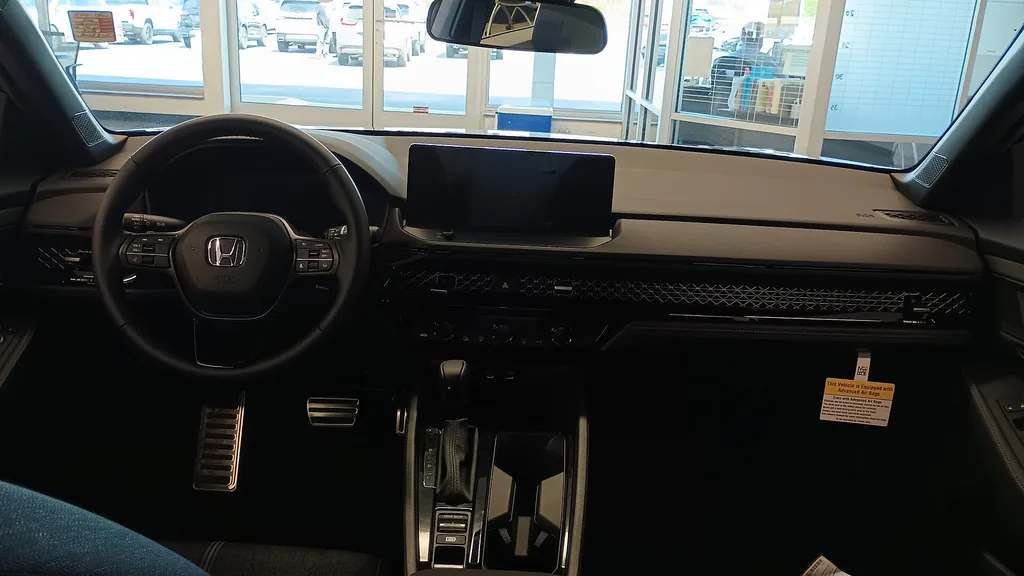 2023 Honda Accord Hybrid Sport - dashboard and front cabin