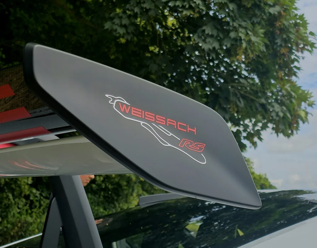 2023 Porsche 911 GT3 RS (992) - detail - rear wing with Weissach graphic