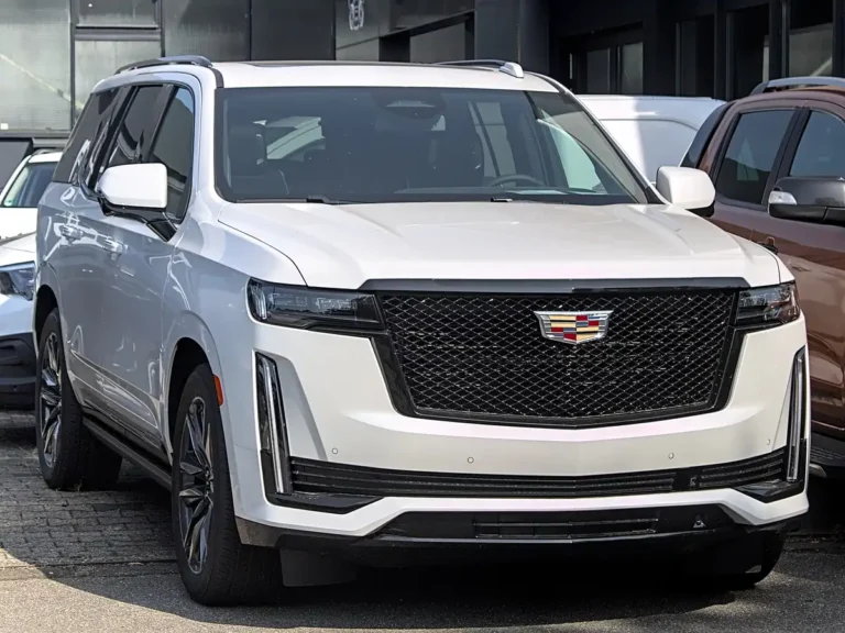 2024 Cadillac Escalade (5th gen pre-facelift, 2021-2024 MY) - front 3/4, exterior