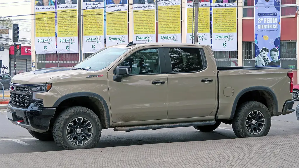 2024 Chevrolet Silverado 1500 ZR2 - side / front 3/4 exterior, Sterling Gray (street)