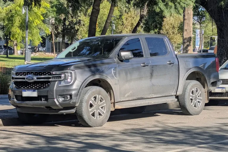 2024 Ford Ranger XLT - front 3/4, exterior (T6.2/P703 2024+ gen, XLT, Argentina-market)