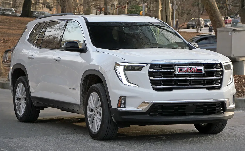 2024 GMC Acadia Elevation - front 3/4 exterior