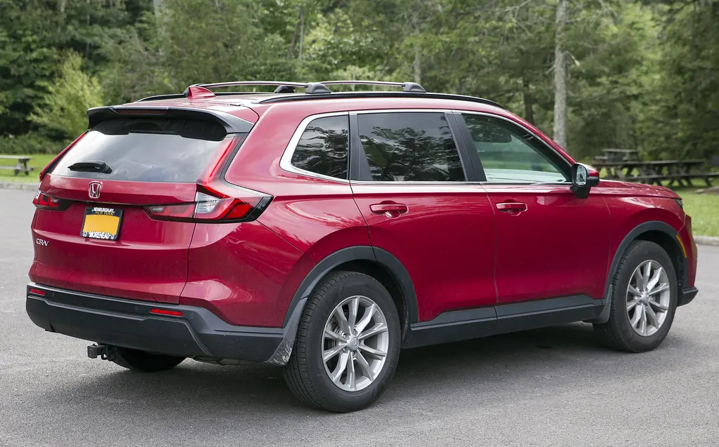 2024 Honda CR-V EX-L - rear 3/4 exterior (6th gen 2023+, EX-L)