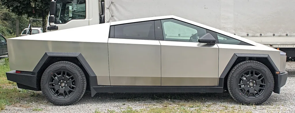2024 Tesla Cybertruck Cyberbeast Review - side profile, 2024 Foundation Series