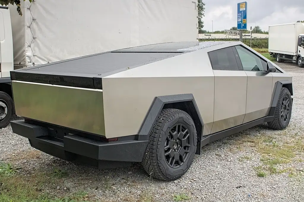 2024 Tesla Cybertruck Cyberbeast Review - rear 3/4 with tonneau closed, 2024 Foundation Series