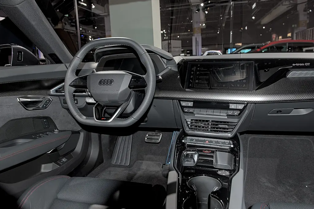2025 Audi S e-tron GT (facelift) - interior / dashboard