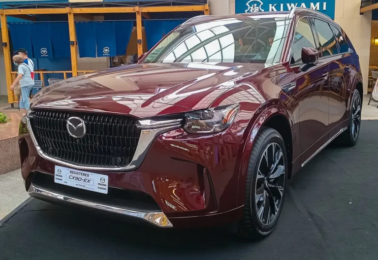 2025 Mazda CX-90 (1st gen, 2024+ MY) - front 3/4, exterior