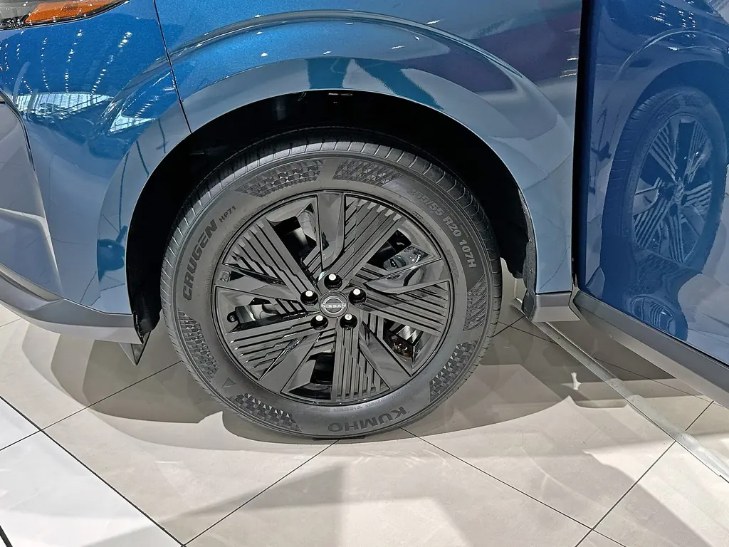 2025 Nissan Murano SV (4th gen Z53) - detail - wheel