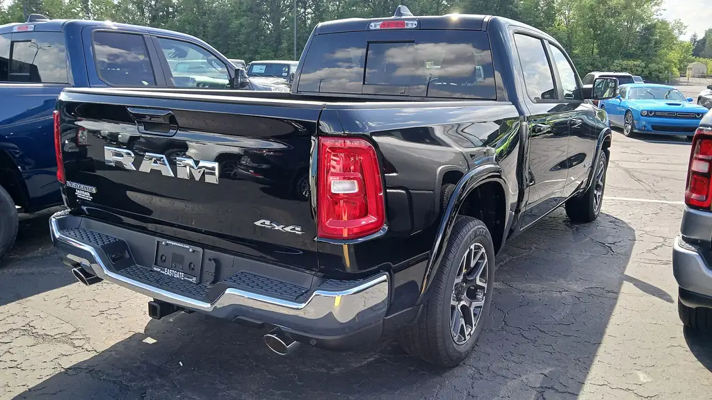 2025 Ram 1500 - rear 3/4 exterior (DT 2025 facelift)