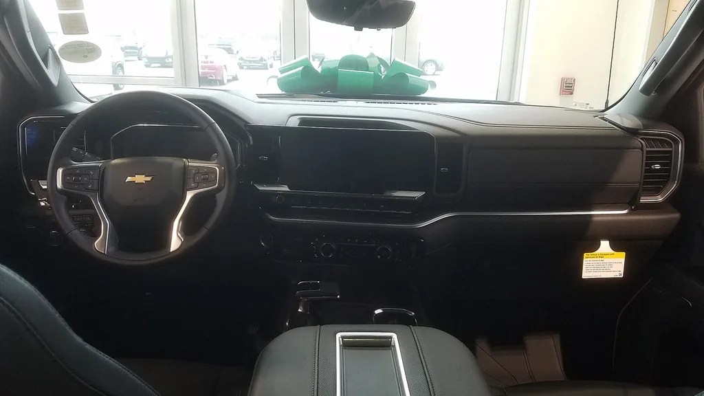 2026 Chevrolet Silverado 1500 - interior / dashboard (4th gen 2022+ facelift)