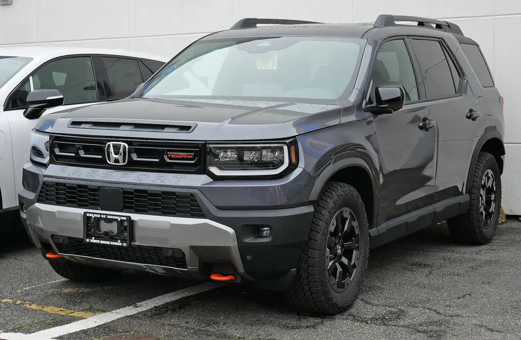 2026 Honda Passport TrailSport - front 3/4 exterior, another color (4th gen TrailSport)