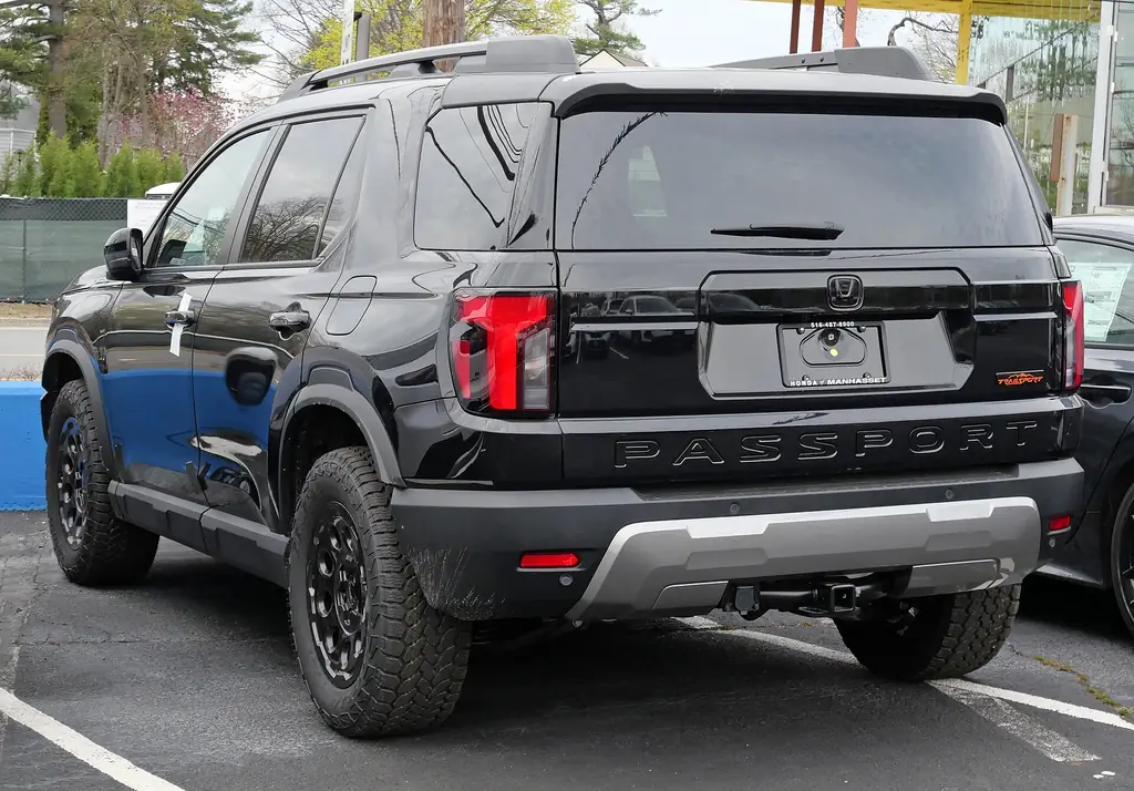 2026 Honda Passport TrailSport - rear 3/4 exterior (4th gen 2026, TrailSport)