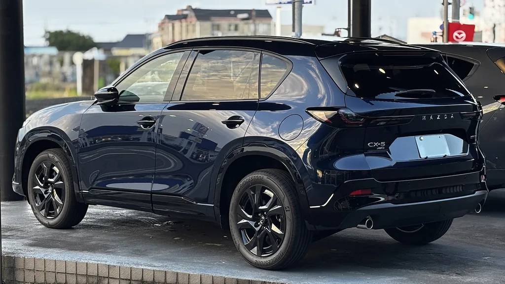 2026 Mazda CX-5 - rear 3/4 exterior (3rd gen, 2026 L AWD)