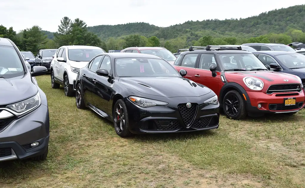 Alfa Romeo Giulia Quadrifoglio (952) - front 3/4 exterior, another angle (952, 2019, car show)