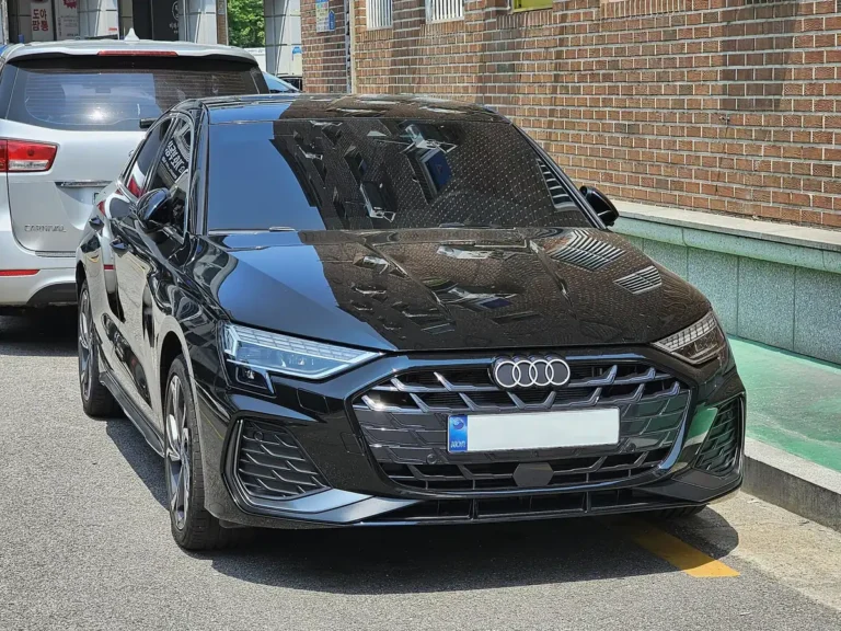 Audi A3 Sedan 40 TFSI Premium (8Y facelift, 2025+) - front 3/4, exterior