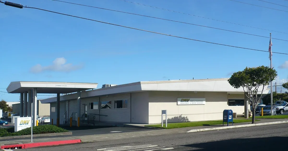 California DMV field office in Eureka (Wikimedia Commons, CC BY-SA 3.0)