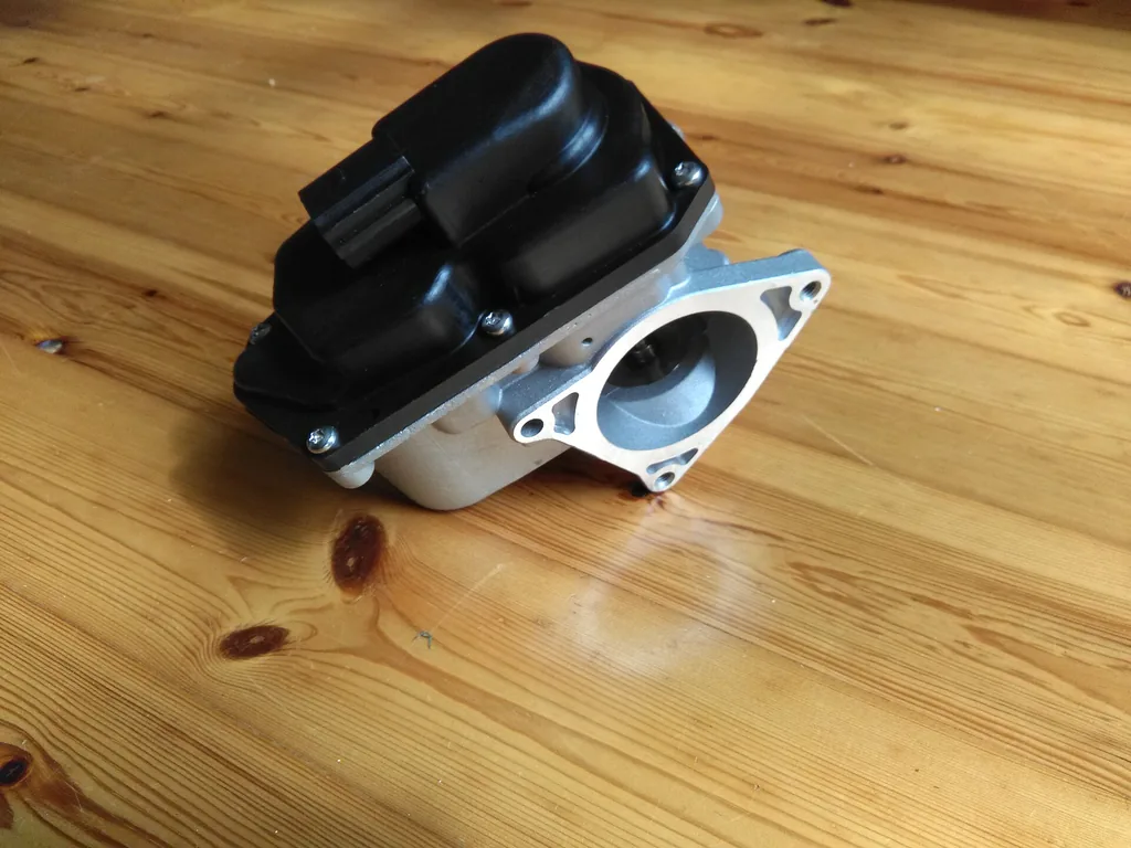 Electronic EGR valve for a Volkswagen Group BNM engine, removed from the car