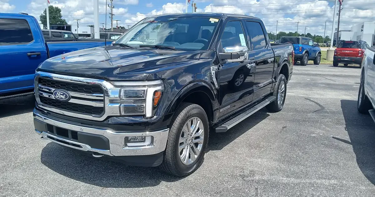 2024 Ford F-150 Lariat SuperCrew, front view (current generation; license CC BY 4.0)