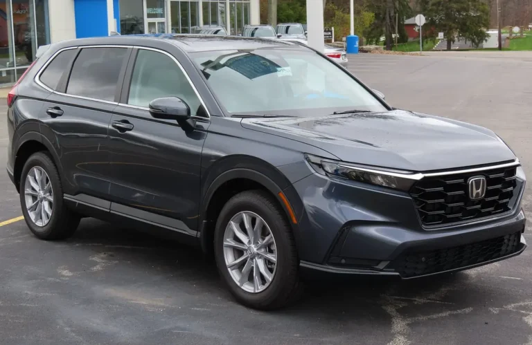2023 Honda CR-V EX-L AWD, current-generation CR-V (Wikimedia Commons, CC BY-SA 4.0)