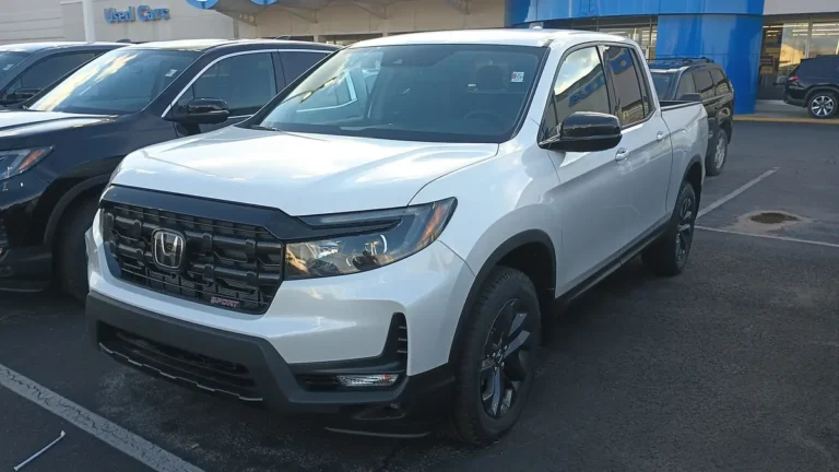 Honda Ridgeline (2nd gen, 2024) - front 3/4, exterior (2024 Ridgeline)