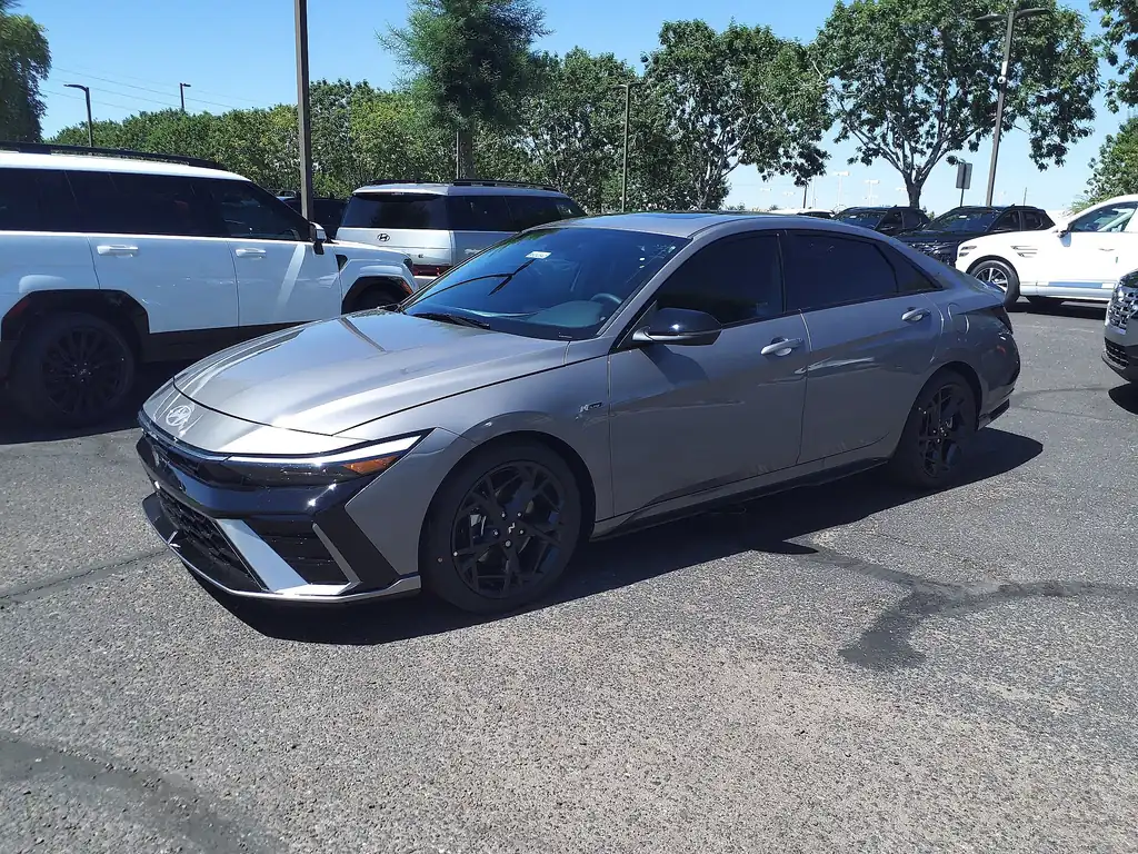 2024 Hyundai Elantra N Line at a US Hyundai dealership (Wikimedia Commons, CC0)