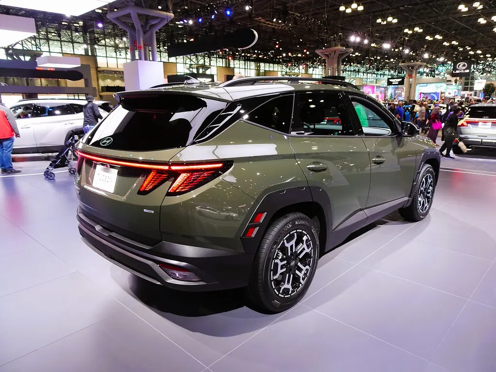 2025 Hyundai Tucson XRT, US model, rear view (previous generation (NX4); license CC BY 2.0)