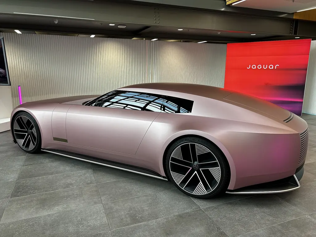 Jaguar Type 00 (concept) - side profile exterior (Type 00 concept, showroom)