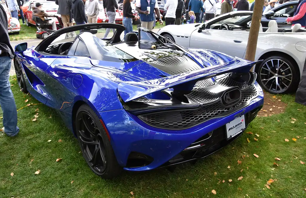 McLaren 750S Spider Performance (2025) - rear 3/4 exterior, blue