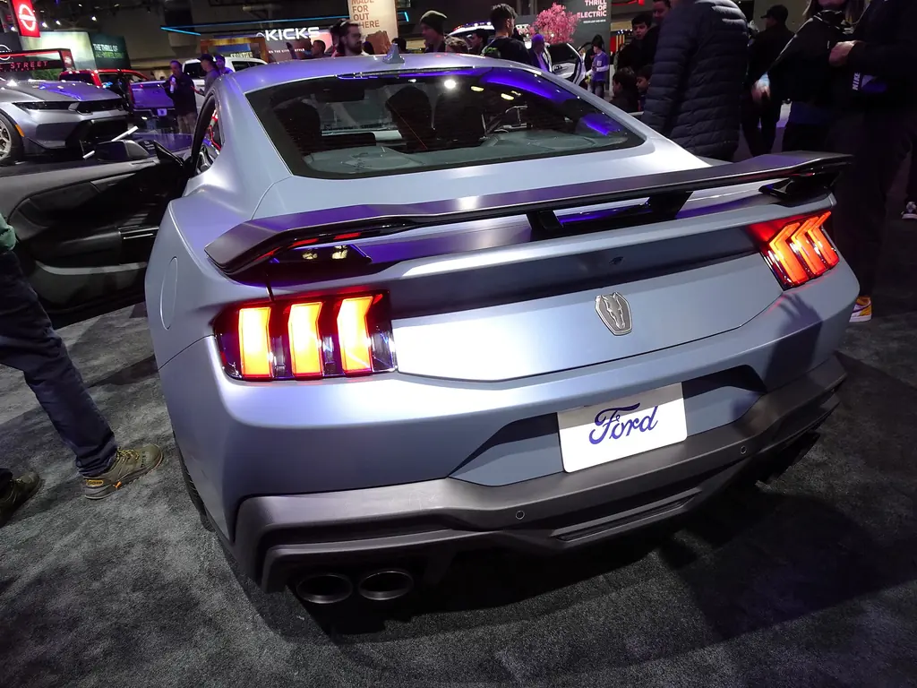 2024 Ford Mustang Dark Horse, rear view (current generation; license CC BY 2.0)