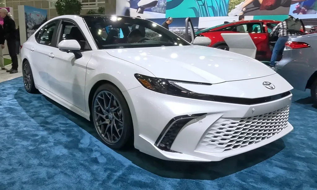 2025 Toyota Camry Hybrid XSE AWD front view, same generation as the 2026 Camry Hybrid