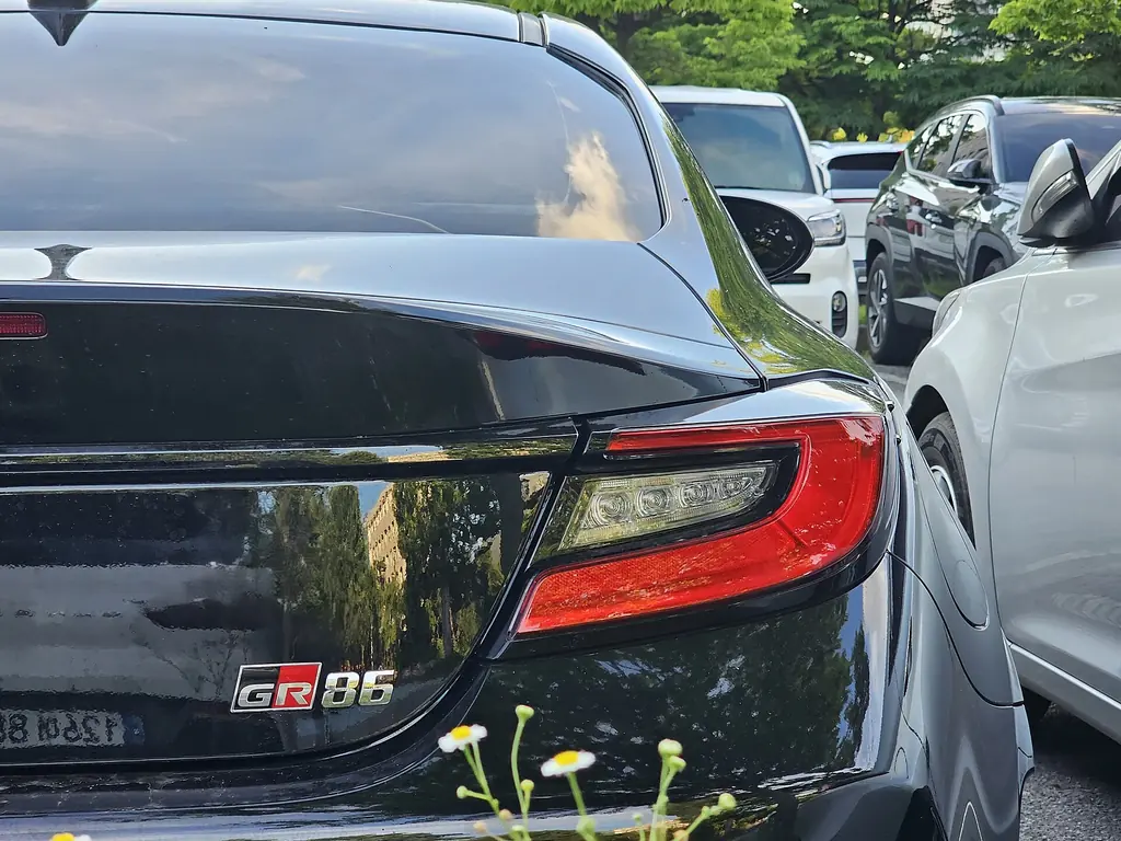 Toyota GR86 (ZN8) - detail - tail light and GR86 badge