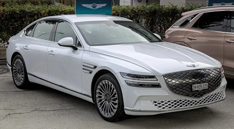 Genesis Electrified G80 (pre-facelift) - front 3/4, exterior